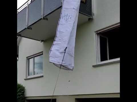 Protéger la façade et le jardin des gravats, Goulotte à gravats flexible Stortslurf®